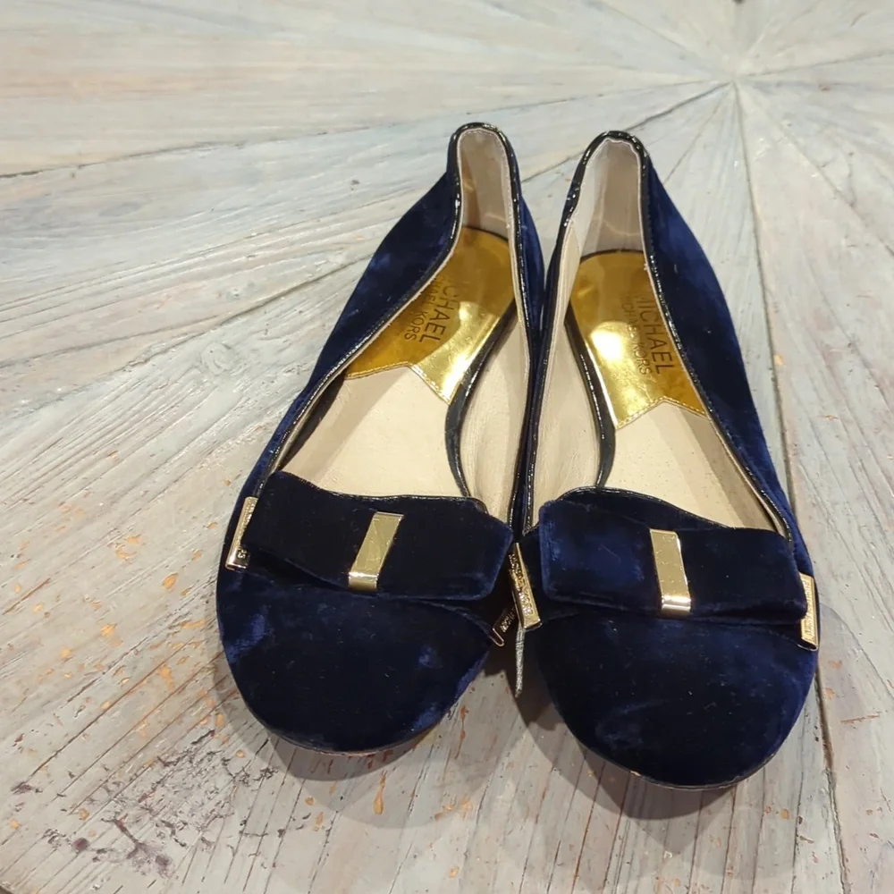 MICHAEL Michael Kors 'Delphine' Ballet Flat - Picture 3 of 8